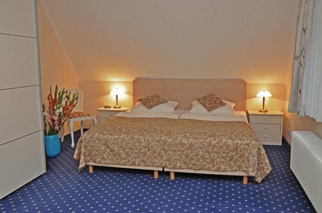 Hotel Garni Kristinenhof Bad Zwischenahn Zimmer foto